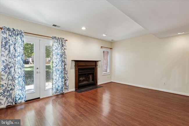 Building Photo - 75 Militia Hill Dr