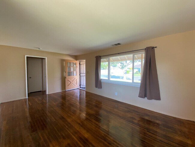 Foto del edificio - 1545 W Sussex Way