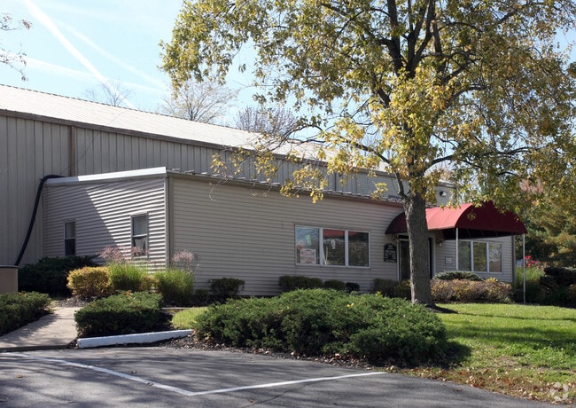 Forest Hills Apartments - Hills Apartments