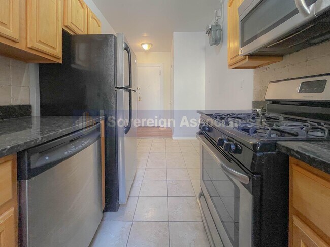 Building Photo - 250 Fort Washington Avenue