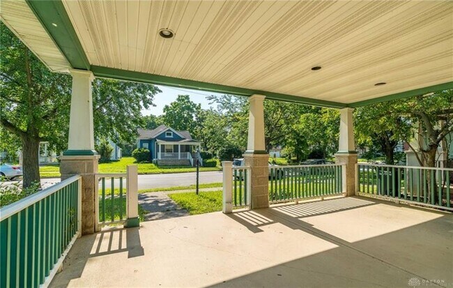 Foto del edificio - 215 N Williams St