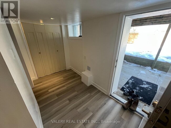 Building Photo - 17 Terrace Hill St