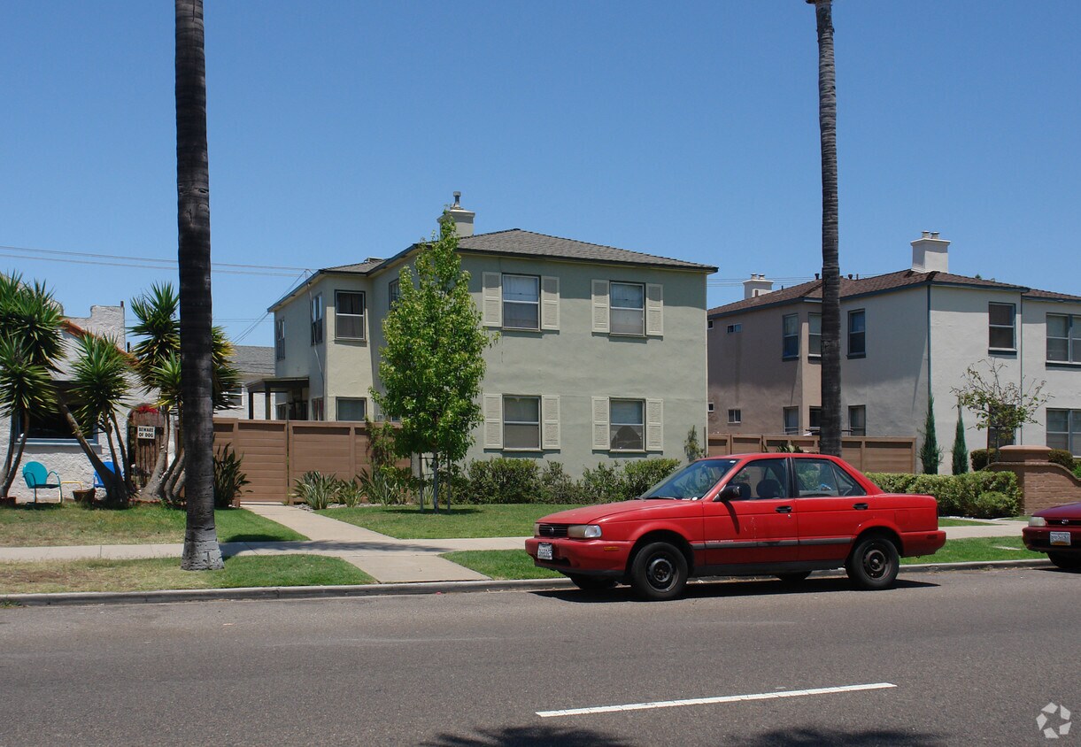 Building Photo - 424-430 Orange Ave