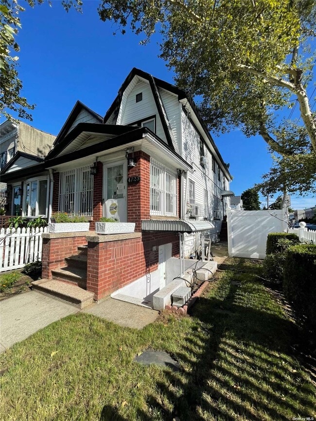Building Photo - 4723 Avenue M