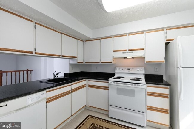 Foto del edificio - 1627 Purple Sage Dr