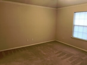 Building Photo - 304 Chapel Trail Cir