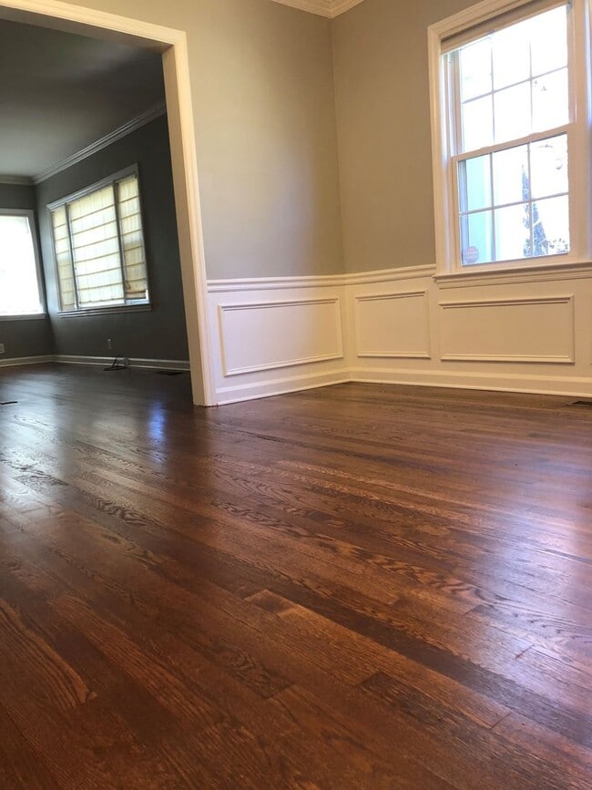 Building Photo - 2 Bed 1 Bath in Atlanta!