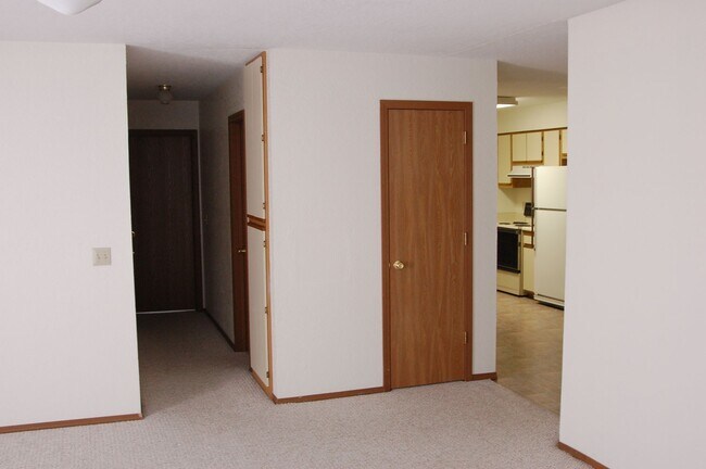 Foto del edificio - 6773-6775 S Kathleen Cir