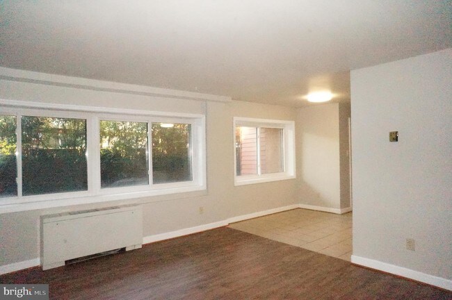 Foto del edificio - 1501 S George Mason Dr