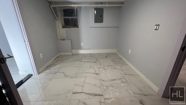 Building Photo - GUT RENOVATED  BEAUTIFUL 2 BEDROOMS EAST 4...