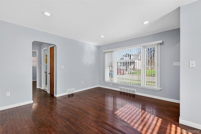 Foto del edificio - 8154 Quinn St