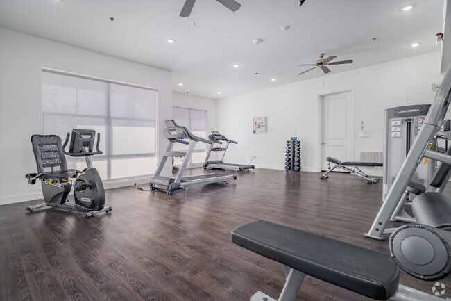 Fitness Center - El Sereno