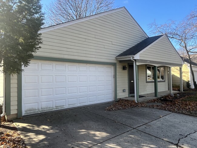 Building Photo - 1748 Brookdale Rd