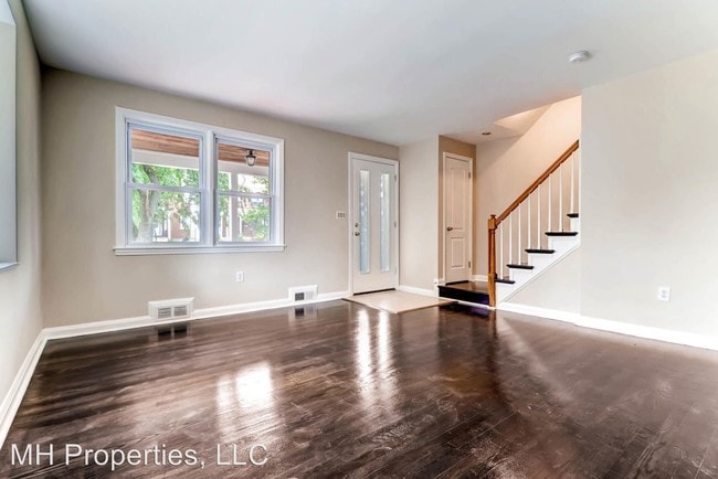 Building Photo - 3 br, 2 bath House - 1215 Cedarcroft Road