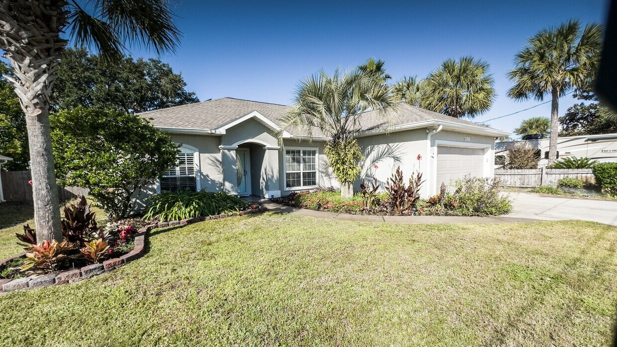 Primary Photo - Beautiful 3 bedroom, 2 bath, split bedroom...