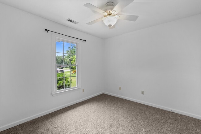 Building Photo - 609 Maxwood Ct