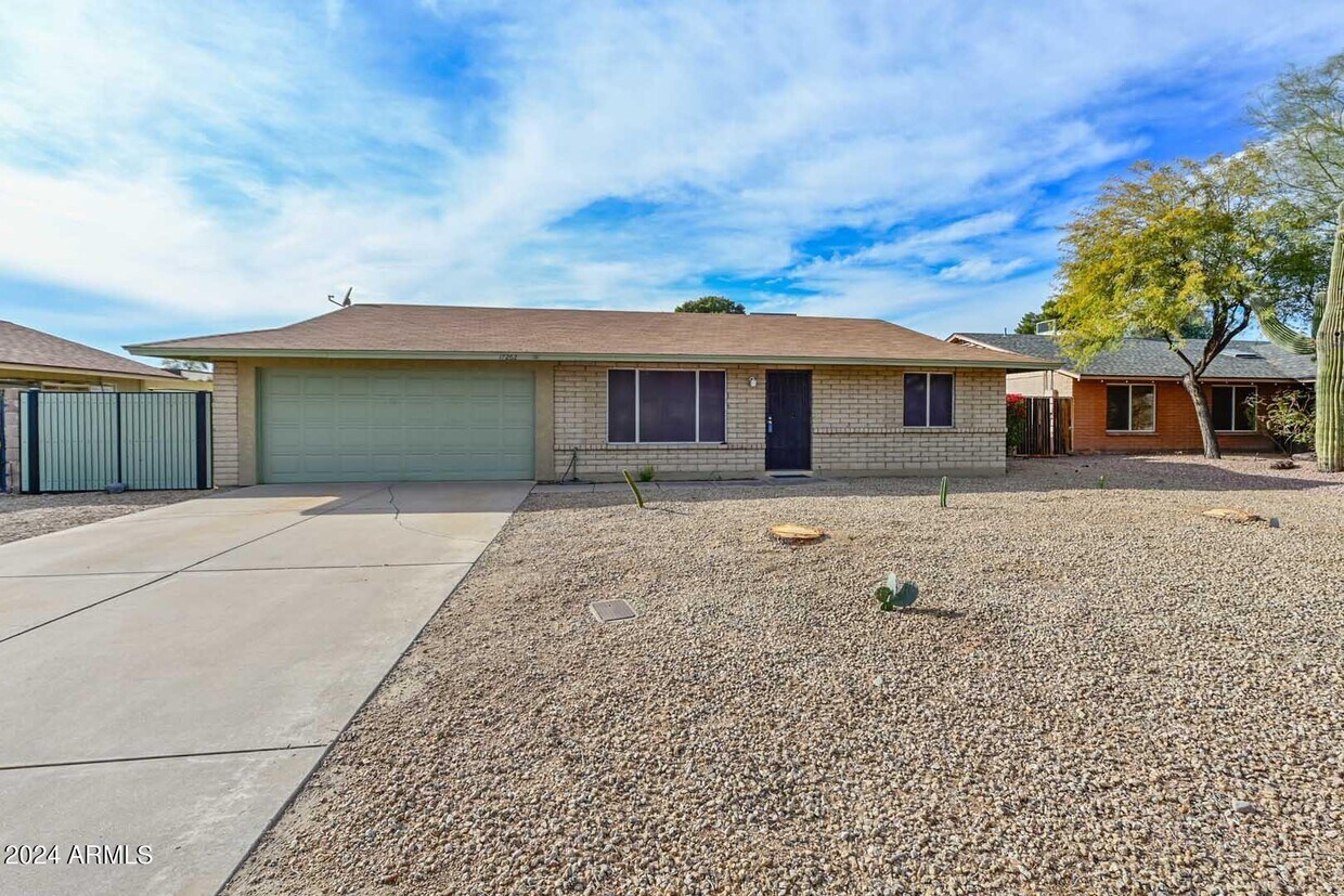 Primary Photo - 17262 N 55th Ave