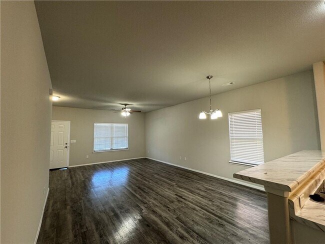 Foto del edificio - 6501 SW Warrington Rd