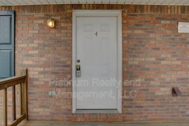 Building Photo - 3292 Tower Dr
