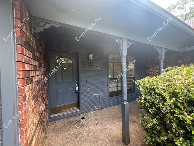 Building Photo - 107 Diamond Pointe Dr