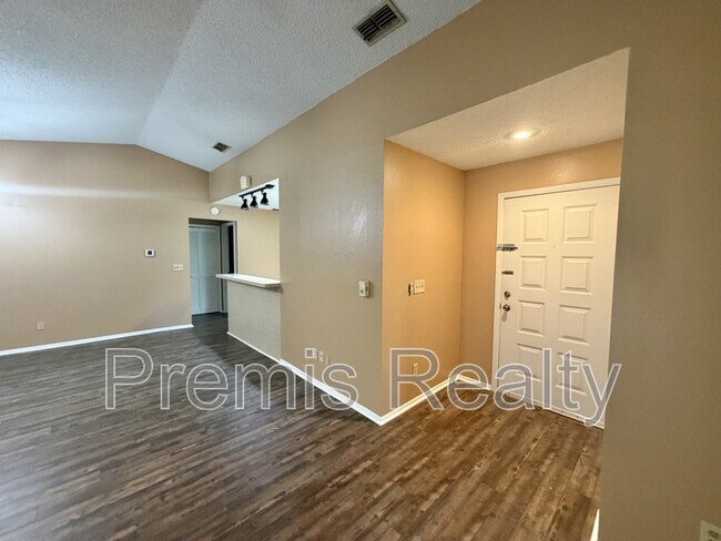 Foto del edificio - 3371 Brodie Way