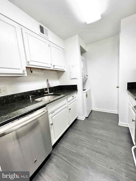 Foto del edificio - 805 N Howard St