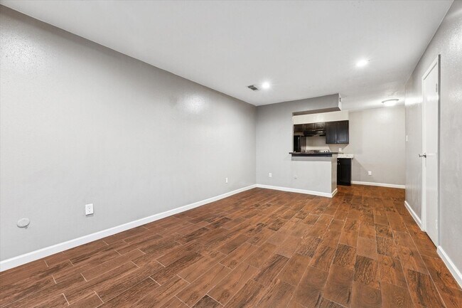 Foto del edificio - 8801 Hammerly Blvd