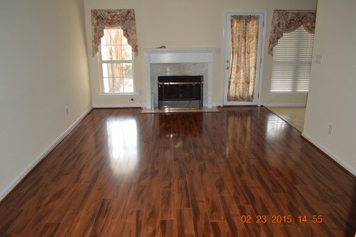 Building Photo - 131 Canyon Pl