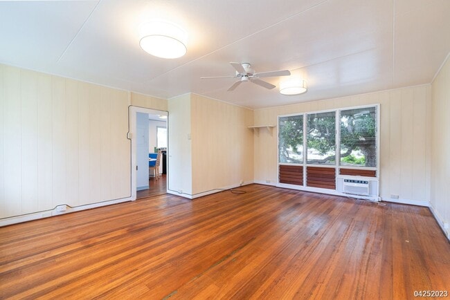 Building Photo - 3 Bedroom 1 Bath - Pets Negotiable - $2,800 - 1288 Kaluawa Street