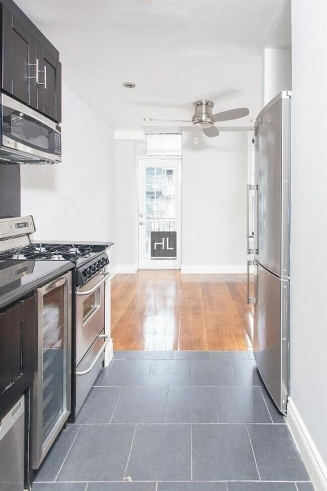 Building Photo - East 5th Street