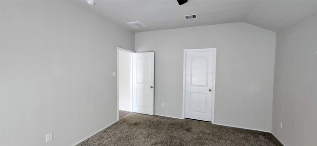 Building Photo - 702 Rd 5138
