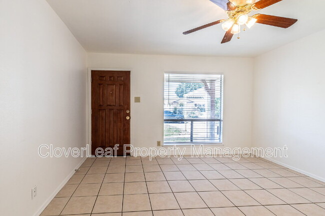 Building Photo - 7319 Deep Spring Dr