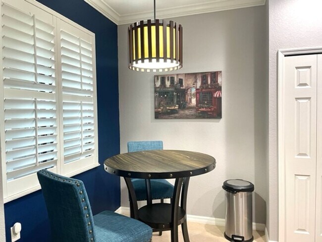 Foto del edificio - 2026  WINTER RENTAL !! FURNISHED 2/2/ RIVE...