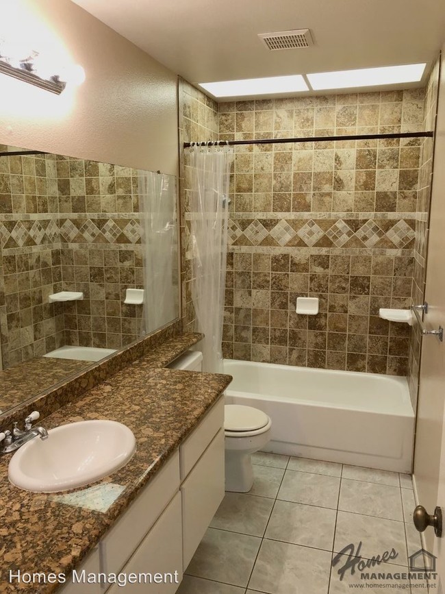 Building Photo - 3 br, 2 bath House - 2046 Shadetree Lane