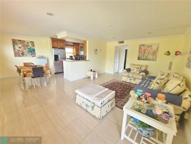 Building Photo - 13550 SW 6th Ct