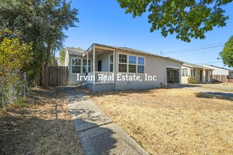 Building Photo - 37 Alvarado Ave