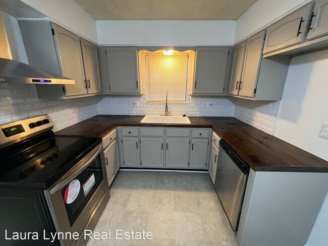 Foto del edificio - 2 br, 1 bath House - 1104 E South Ave