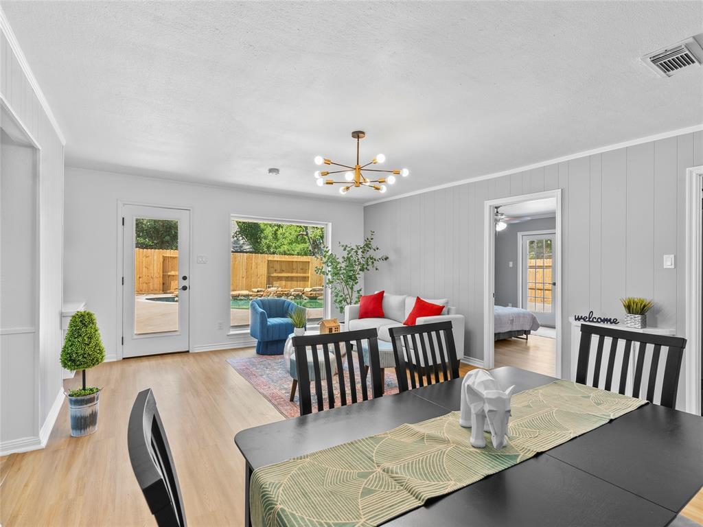 Primary Photo - 207 Burgundy Ln