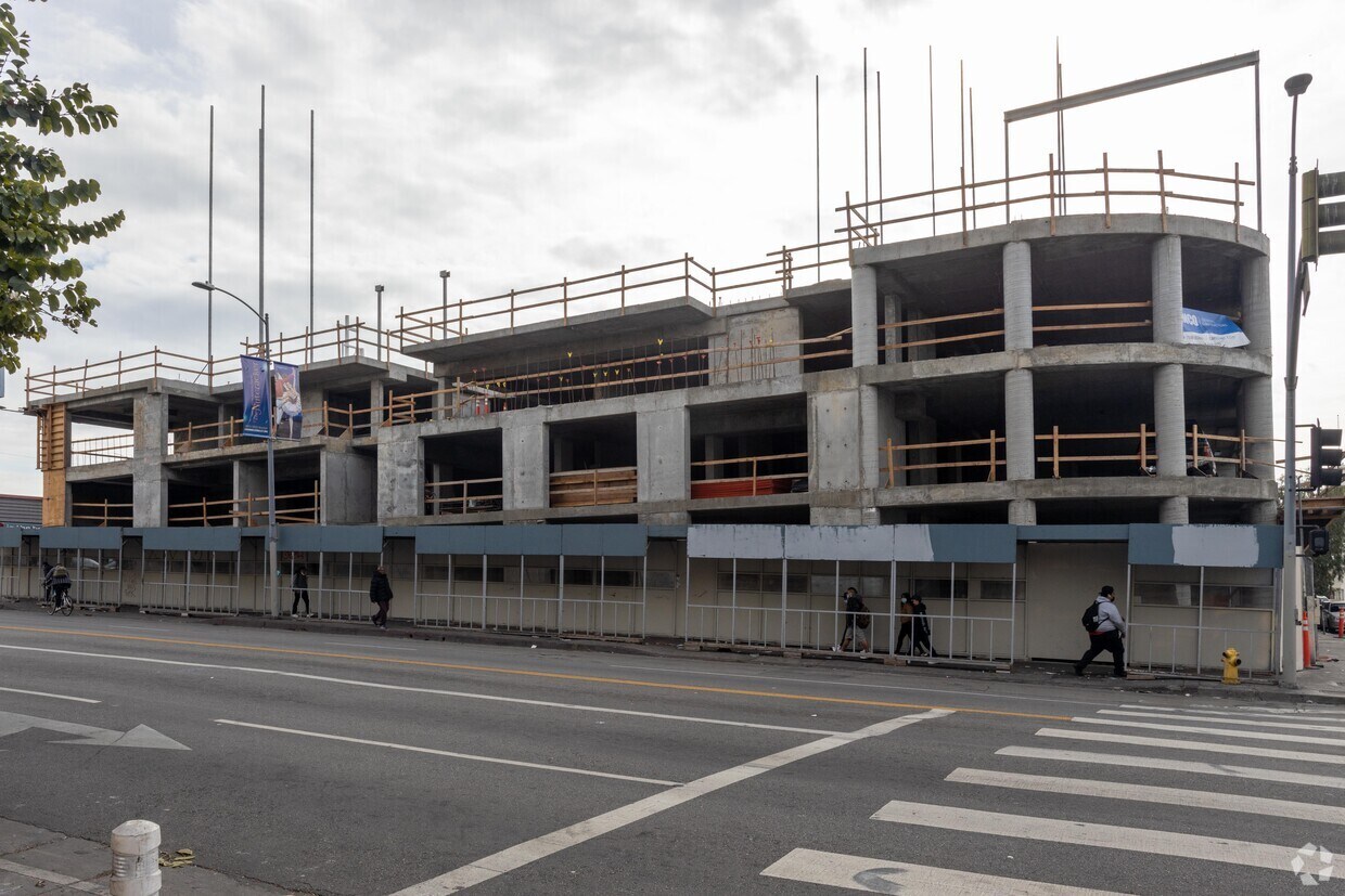 DICIEMBRE DE 2021 - The Edge