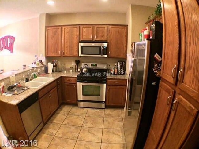 Building Photo - 1525 Spiced Wine Ave