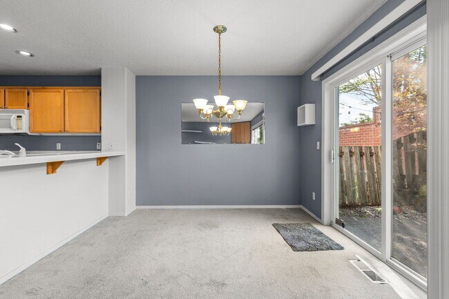 Foto del edificio - 15183 NW Nightshade Dr