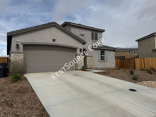 Building Photo - 4 Bedrooms/3 Bathrooms Two Story Home for ...