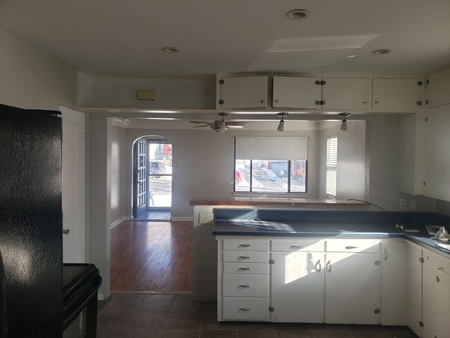 Building Photo - 1222 N 24th St
