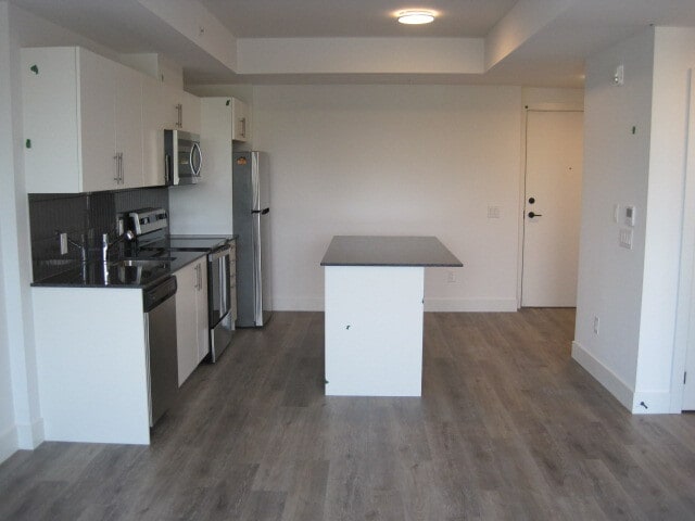 Building Photo - 26 Lowes Rd W