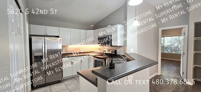 Building Photo - 5620 S 42nd St