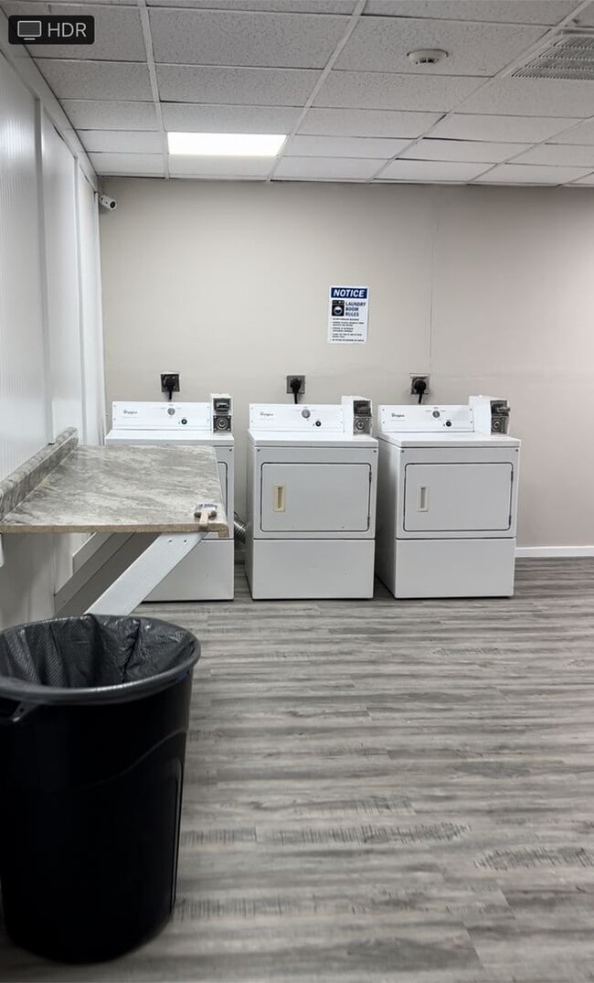 Building Photo - Central Plaza Apartments