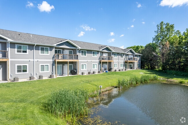 Building Photo - Edgewater III Villas
