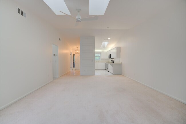 Foto del edificio - 8291 SE Croft Cir