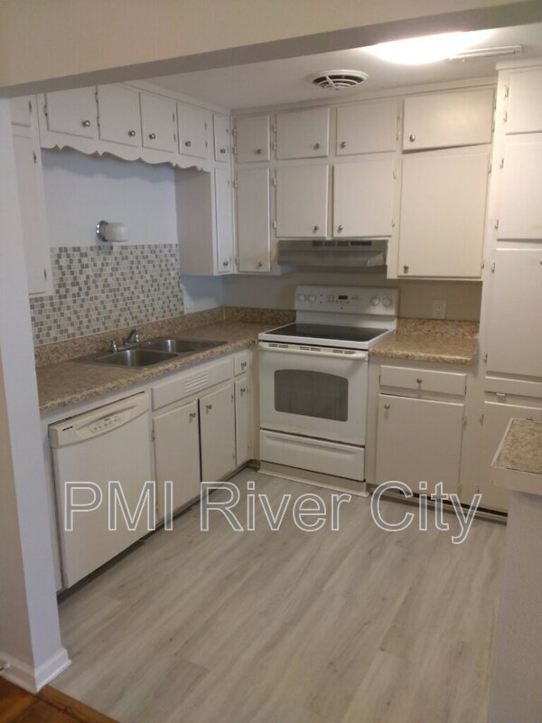 Foto del edificio - 2527 Emily Ln