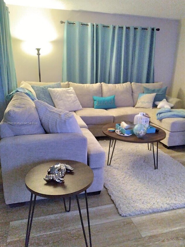 Foto principal - 367 Windsor P